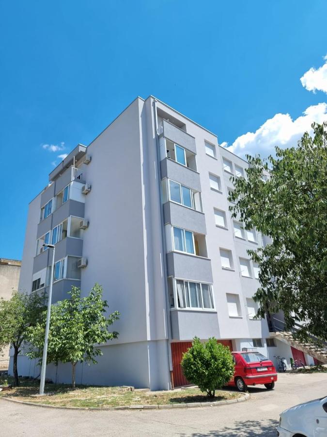 Apartman Anita Ljubuski Bagian luar foto