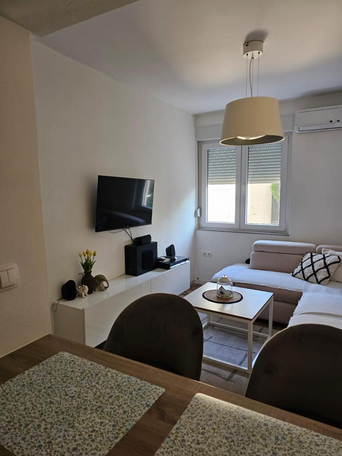 Apartman Anita Ljubuski Bagian luar foto